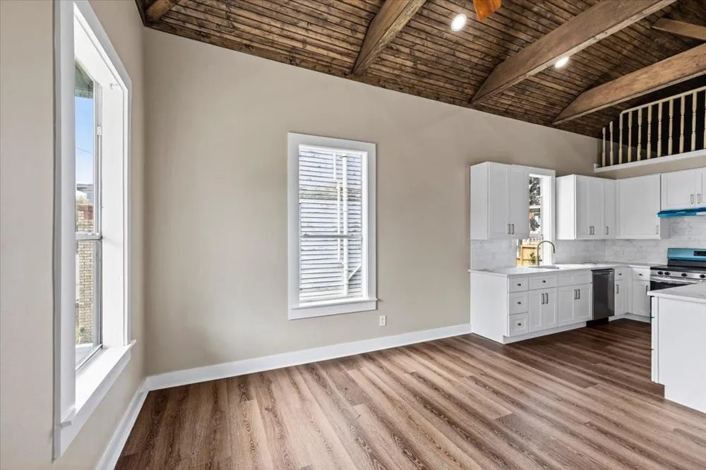 1722 Winnie Street Galveston, TX 77550