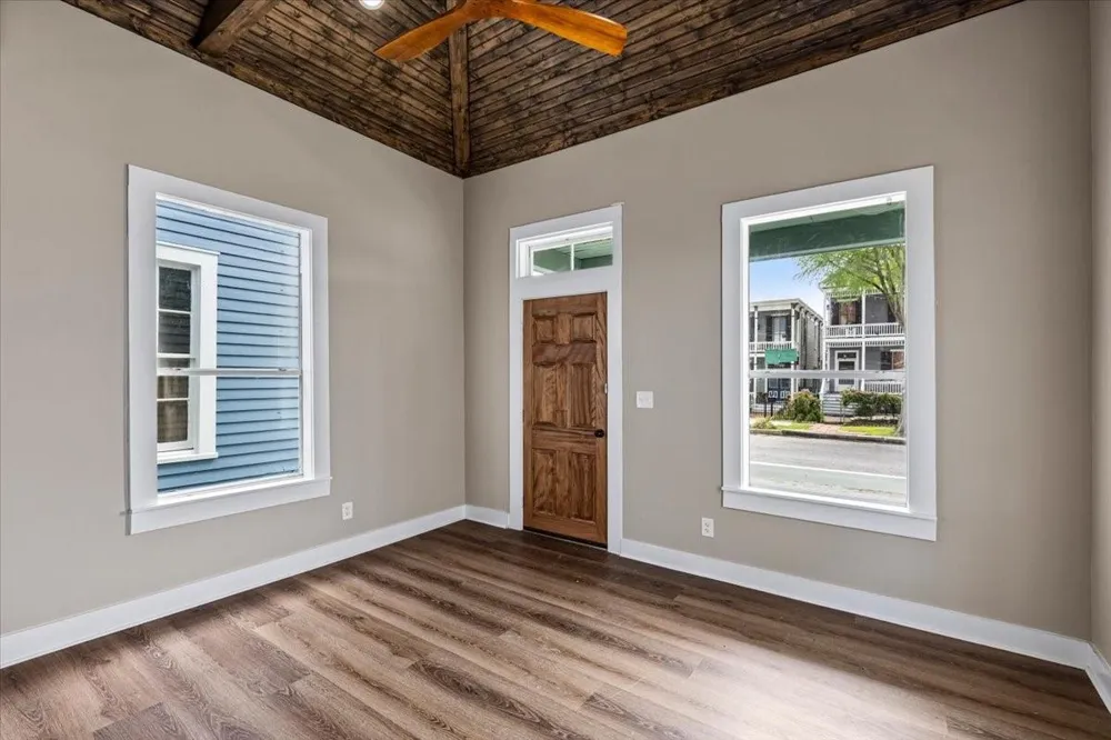 1722 Winnie Street Galveston, TX 77550