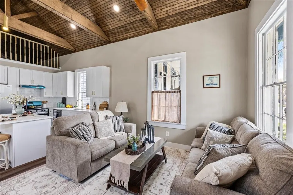 1722 Winnie Street Galveston, TX 77550