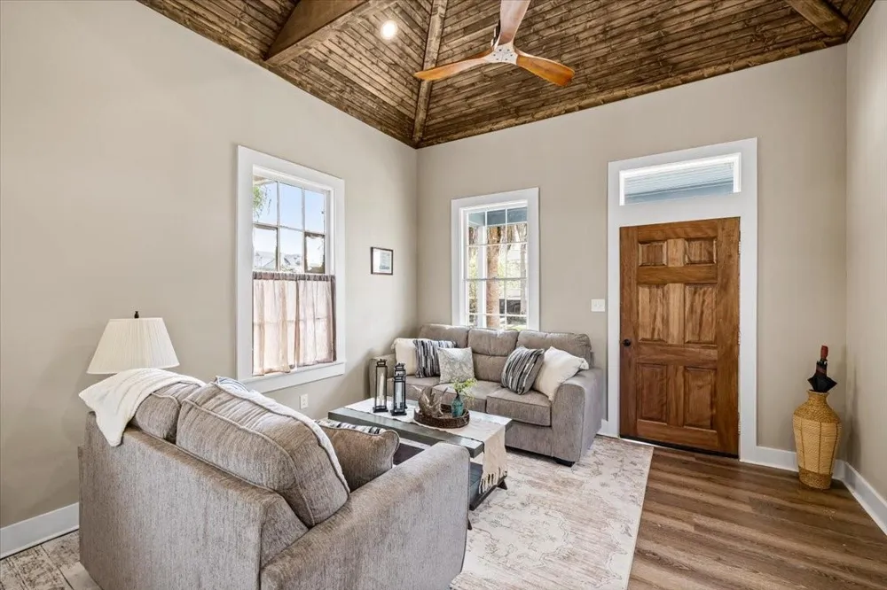 1722 Winnie Street Galveston, TX 77550