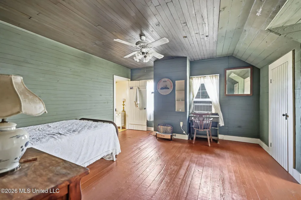 404 Liberty Street Osyka, MS 39657
