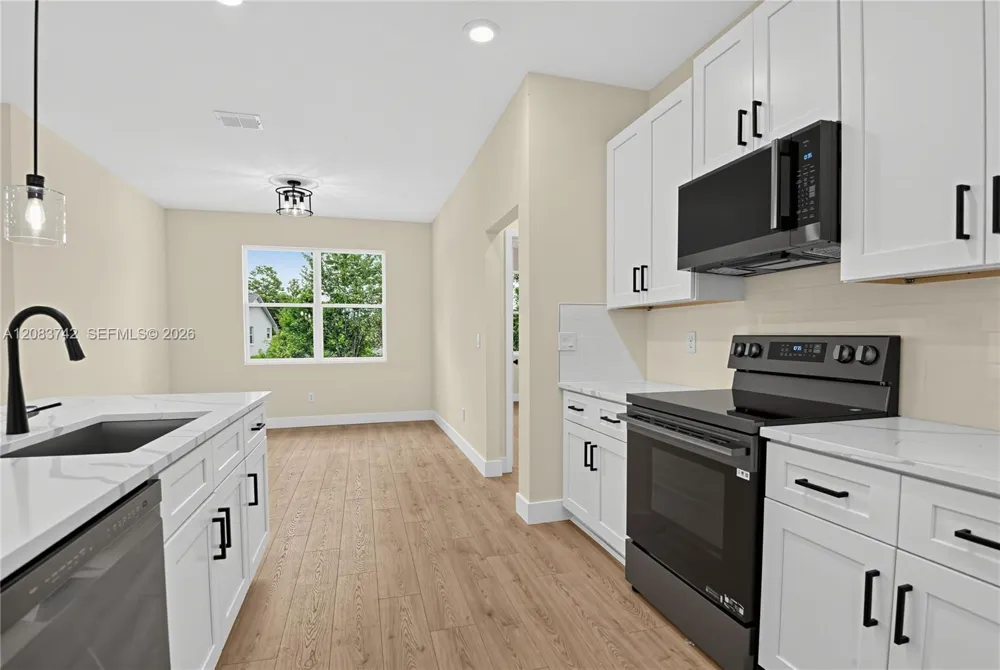 140 Frontier Drive Palm Coast, FL 32137