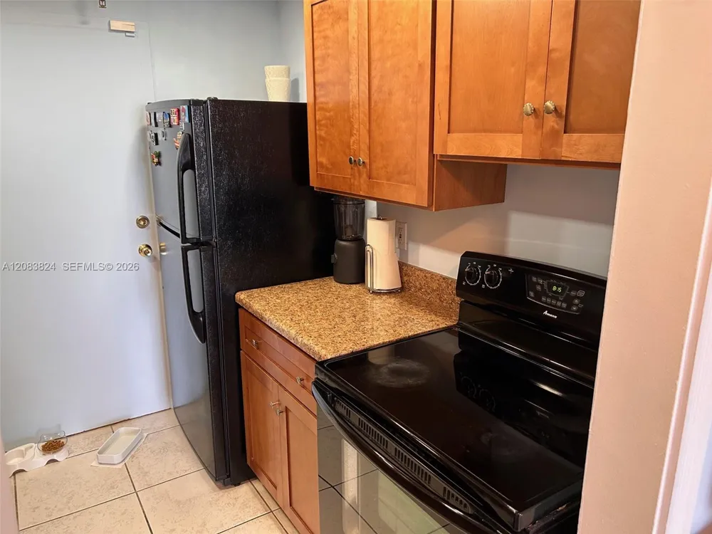 2350 NE 135th St #903 North Miami, FL 33181