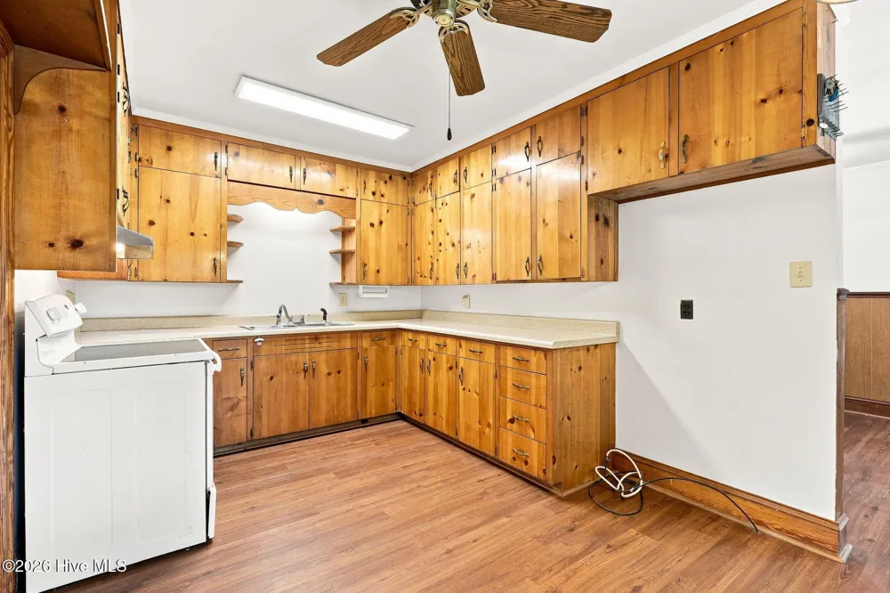 2002 Carey Road Kinston, NC 28501