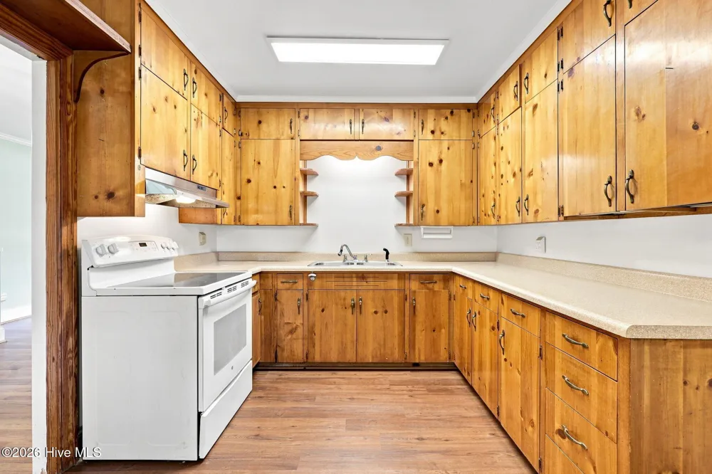 2002 Carey Road Kinston, NC 28501