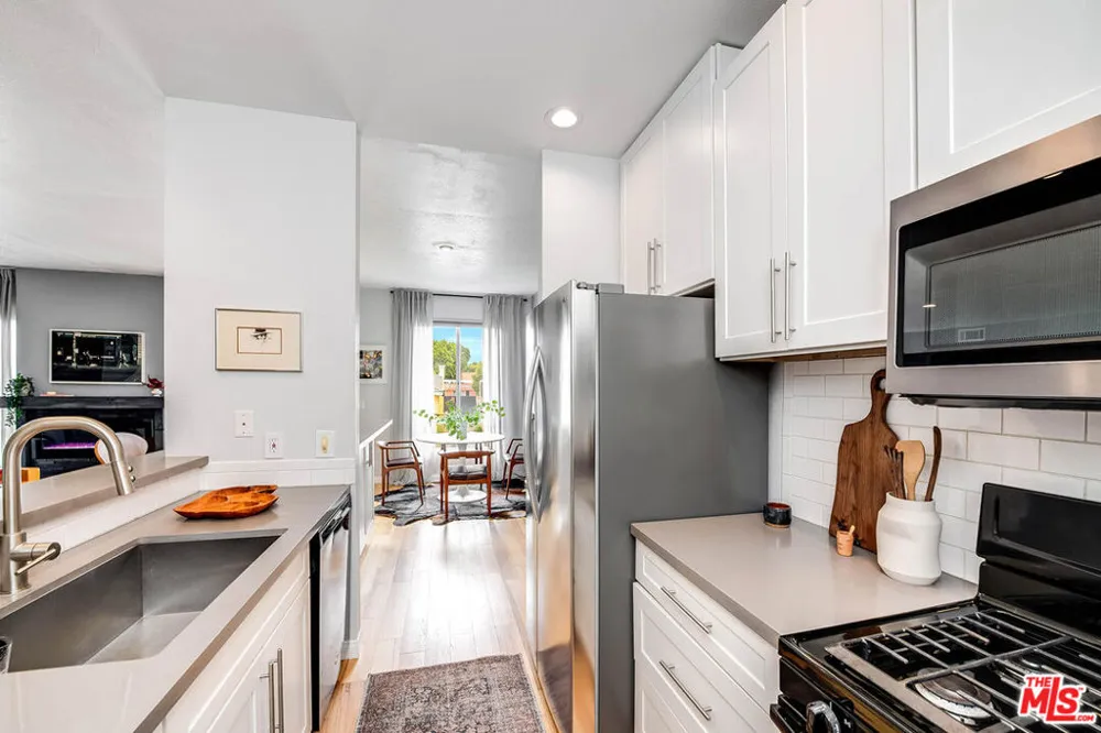 1310 Detroit Street #206 Los Angeles, CA 90046