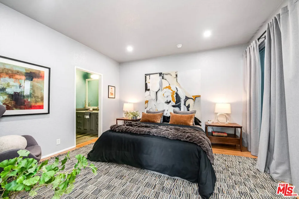 1310 Detroit Street #206 Los Angeles, CA 90046