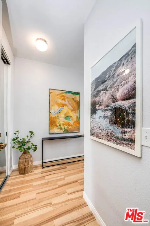 1310 Detroit Street #206 Los Angeles, CA 90046