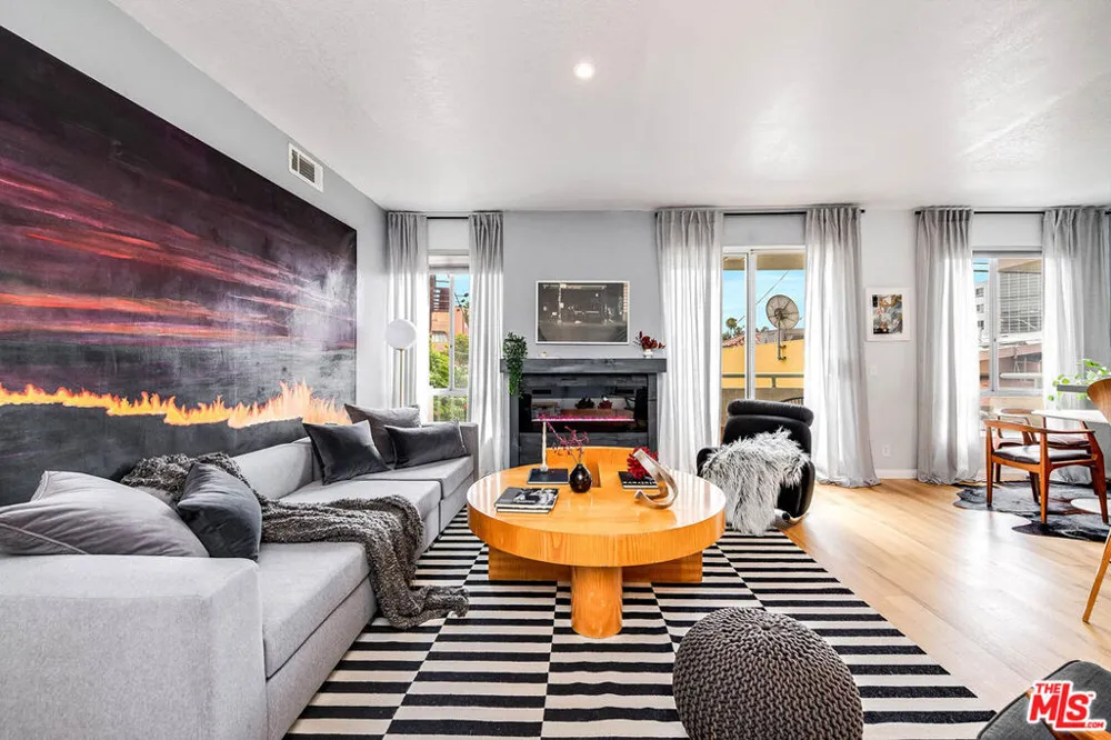 1310 Detroit Street #206 Los Angeles, CA 90046