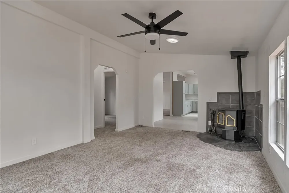 14296 Skyway Magalia, CA 95954
