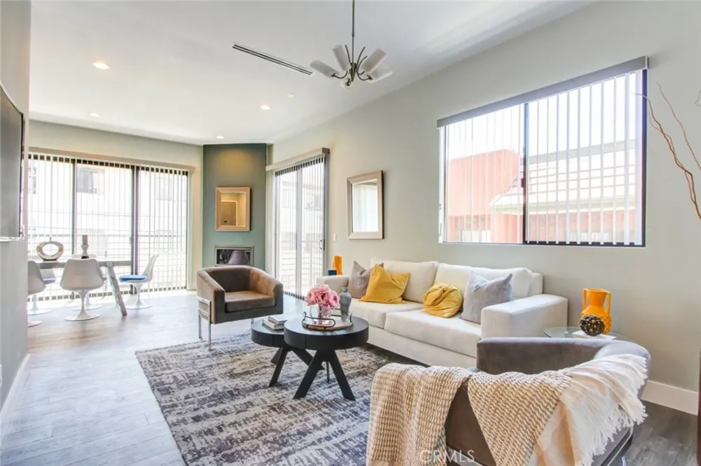 330 Salem #304 Glendale, CA 91203
