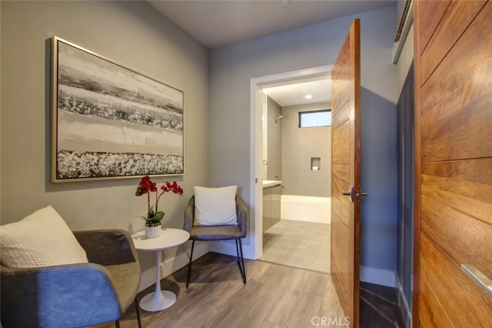 330 Salem #304 Glendale, CA 91203