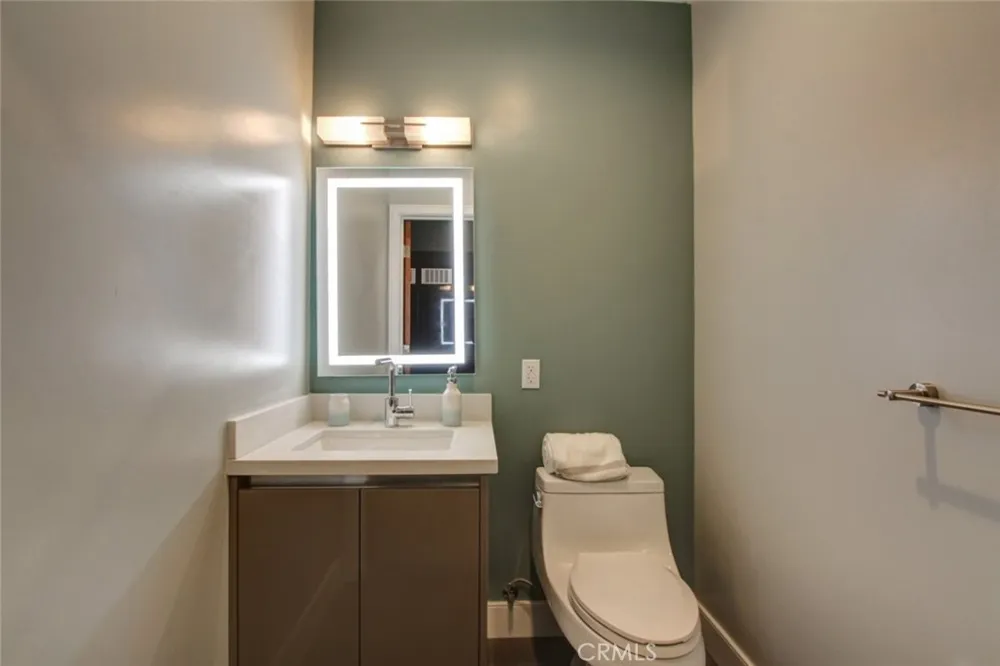 330 Salem #304 Glendale, CA 91203