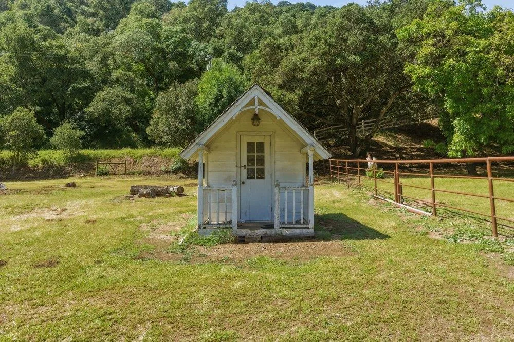 2555 San Juan Canyon Road San Juan Bautista, CA 95045