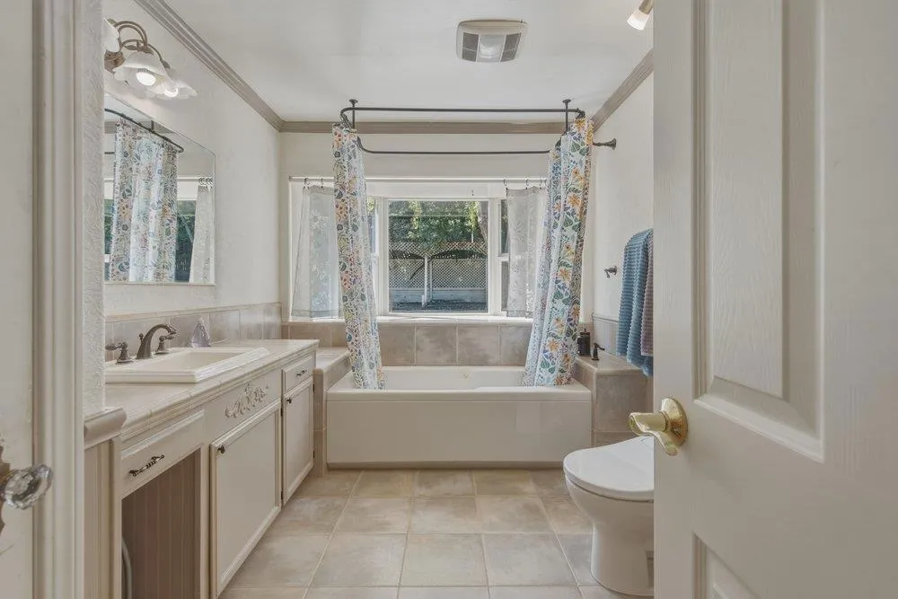 2555 San Juan Canyon Road San Juan Bautista, CA 95045