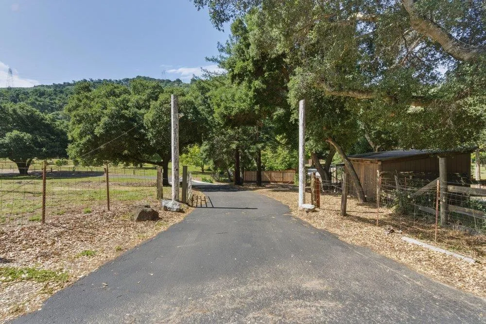 2555 San Juan Canyon Road San Juan Bautista, CA 95045