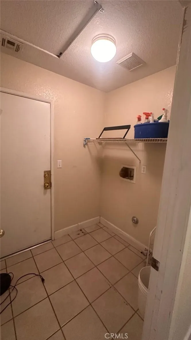 11347 Granite Court Adelanto, CA 92301