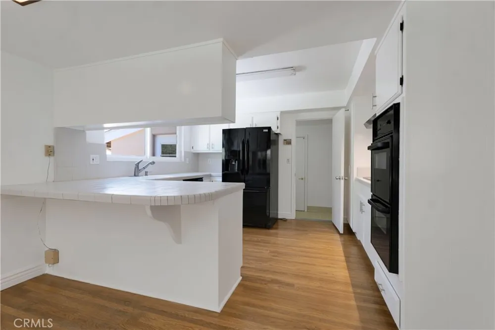 18681 Horace Street Northridge, CA 91326