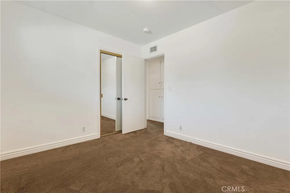 18681 Horace Street Northridge, CA 91326
