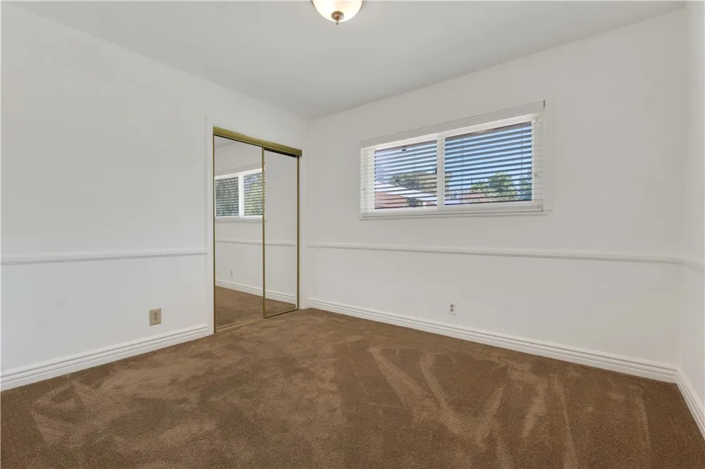 18681 Horace Street Northridge, CA 91326
