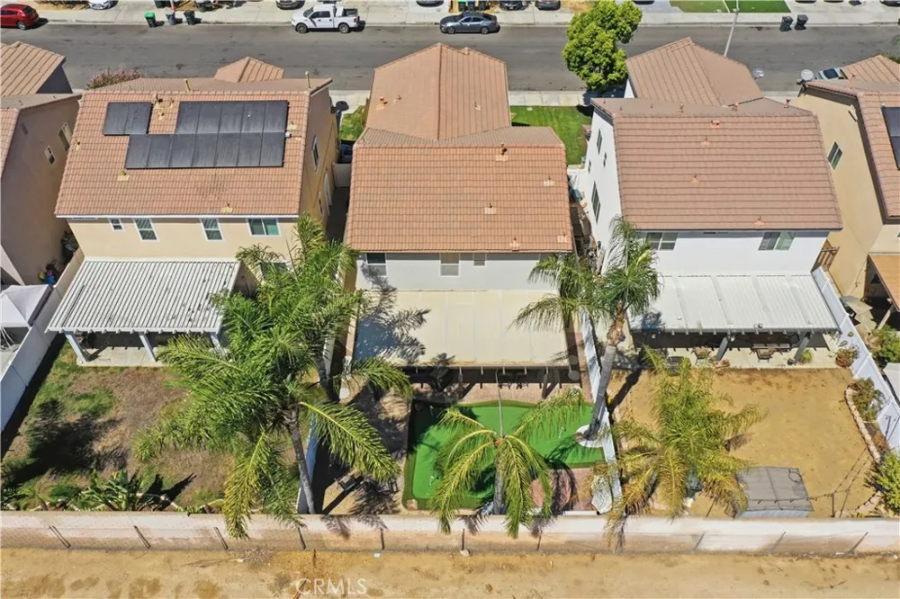 315 Camino De La Luna Perris, CA 92571