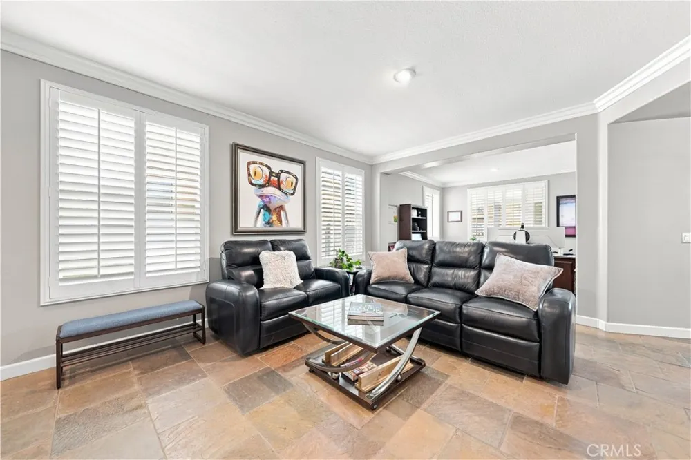 315 Camino De La Luna Perris, CA 92571