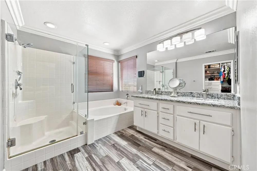 315 Camino De La Luna Perris, CA 92571