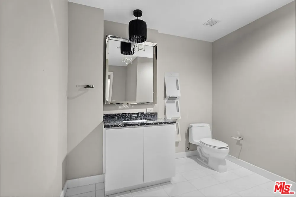 900 W Olympic Boulevard #38F Los Angeles, CA 90015