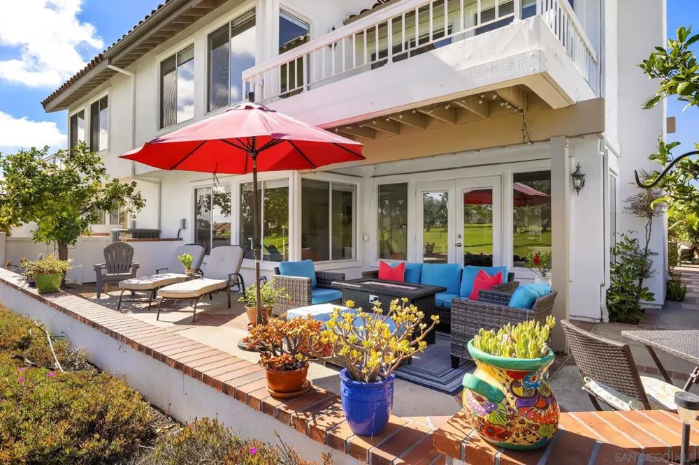 4985 Alicante Way Oceanside, CA 92056