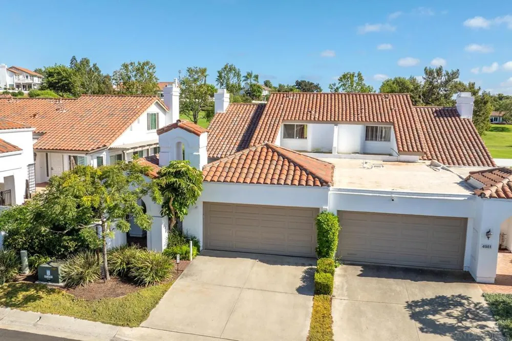 4985 Alicante Way Oceanside, CA 92056