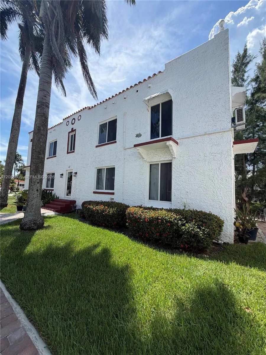 817 Tyler St #11 Hollywood, FL 33019