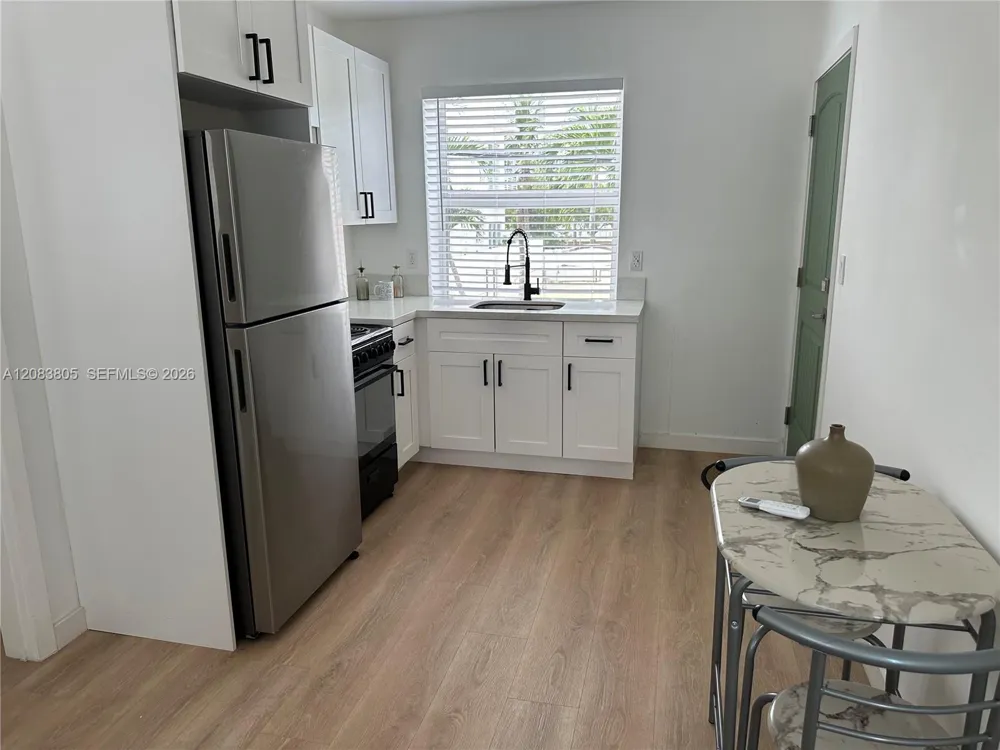 817 Tyler St #11 Hollywood, FL 33019