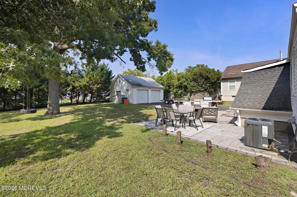 20 Weston Place Eatontown, NJ 07724