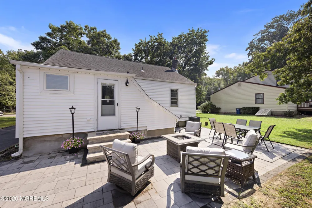 20 Weston Place Eatontown, NJ 07724