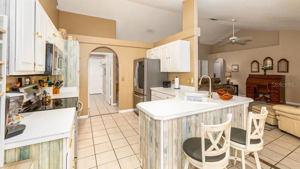 859 HIGH POINTE CIRCLE Minneola, FL 34715
