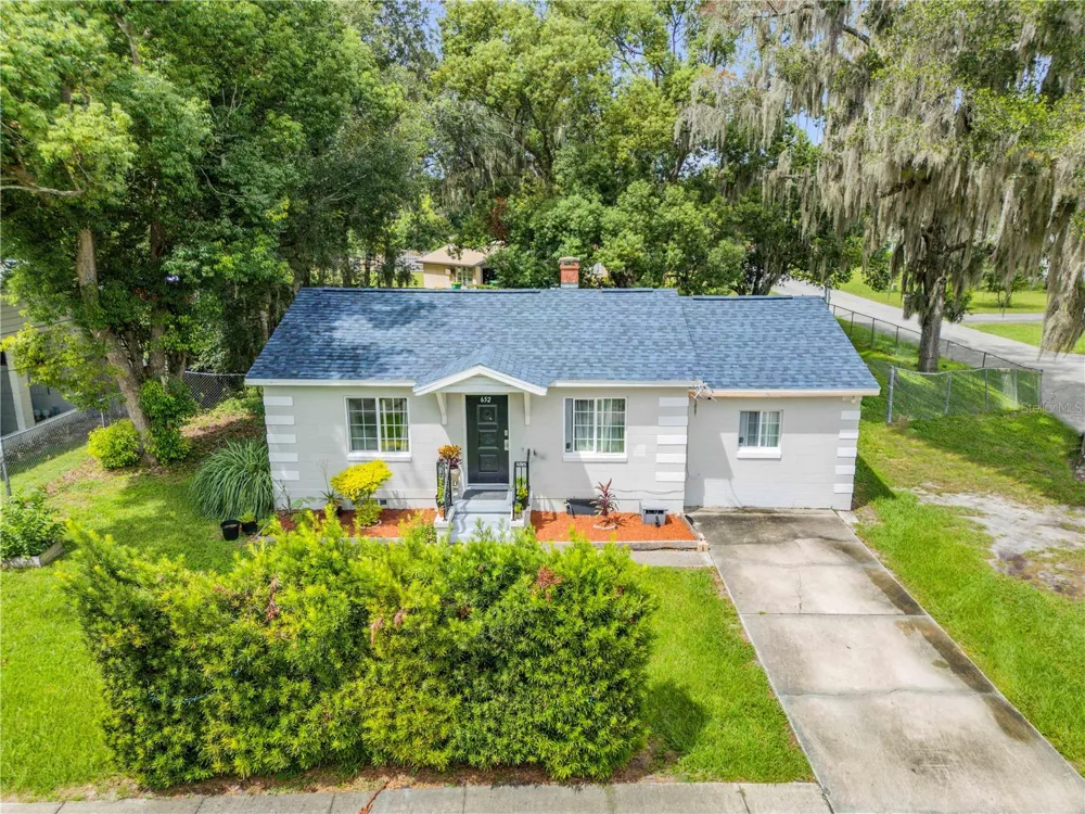 652 STONE STREET Deland, FL 32720