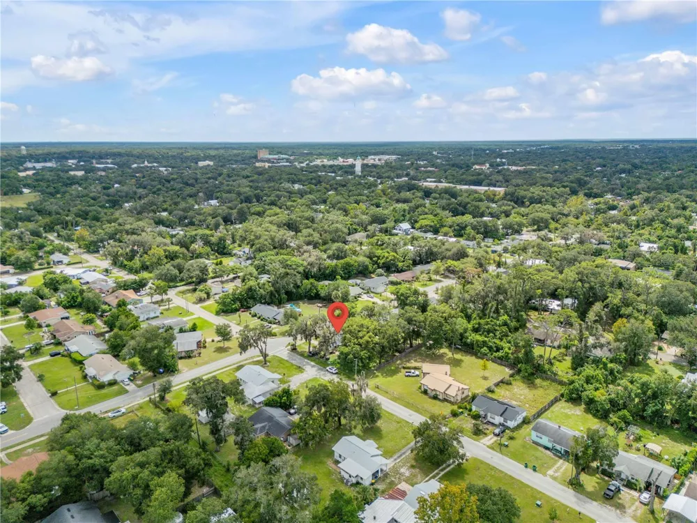 652 STONE STREET Deland, FL 32720