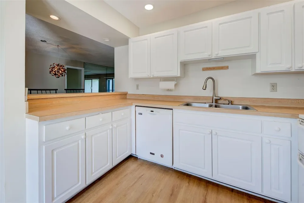 1036 BIRD BAY WAY #281 Venice, FL 34285