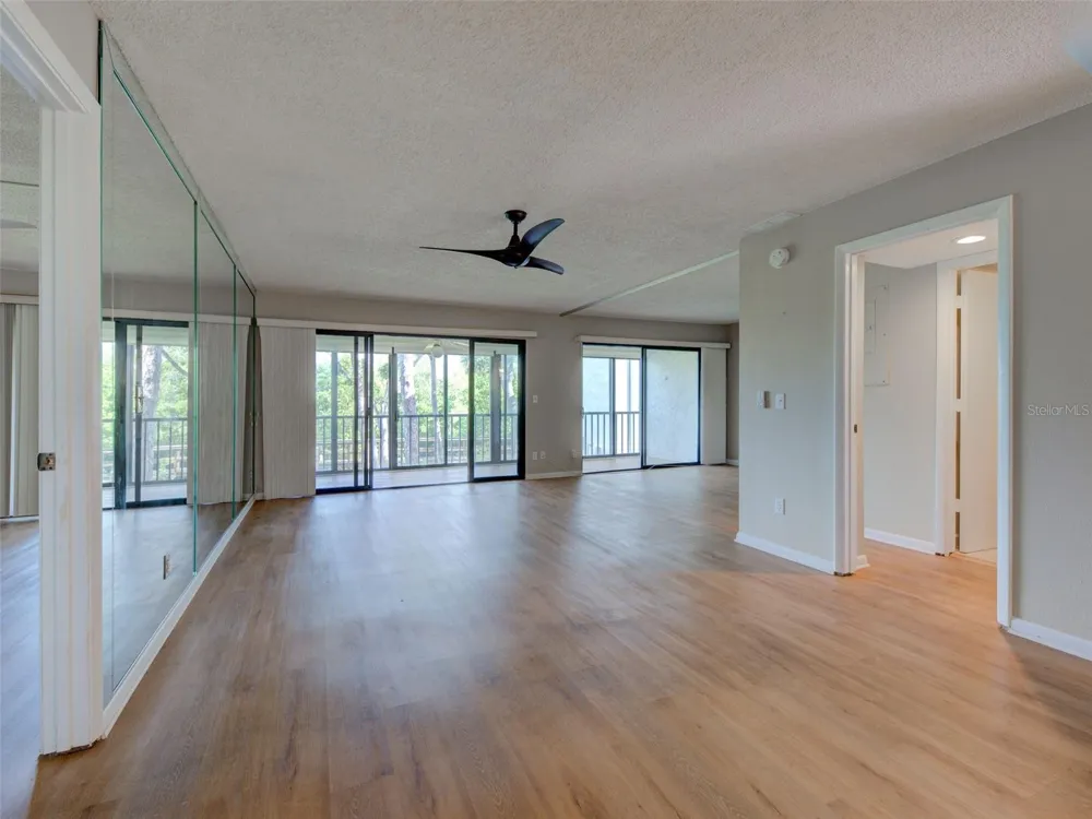 1036 BIRD BAY WAY #281 Venice, FL 34285