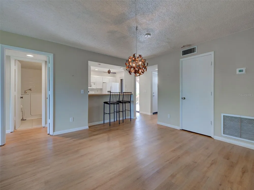 1036 BIRD BAY WAY #281 Venice, FL 34285