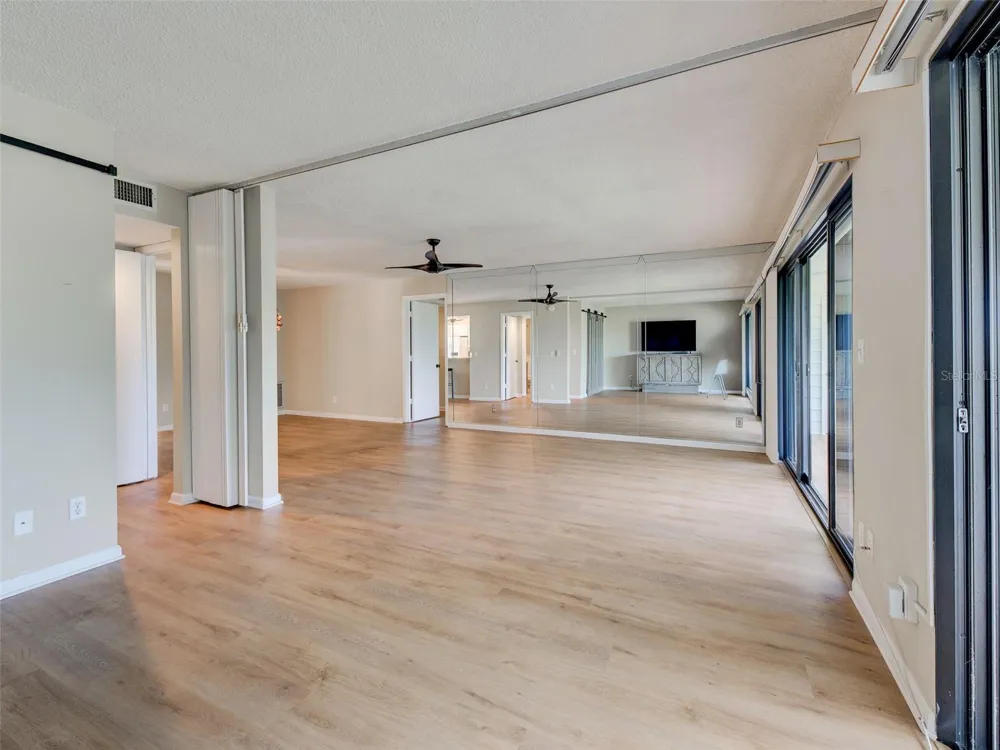 1036 BIRD BAY WAY #281 Venice, FL 34285