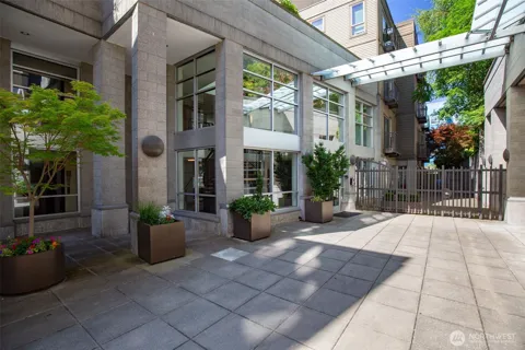 1410 E Pine Street #W307