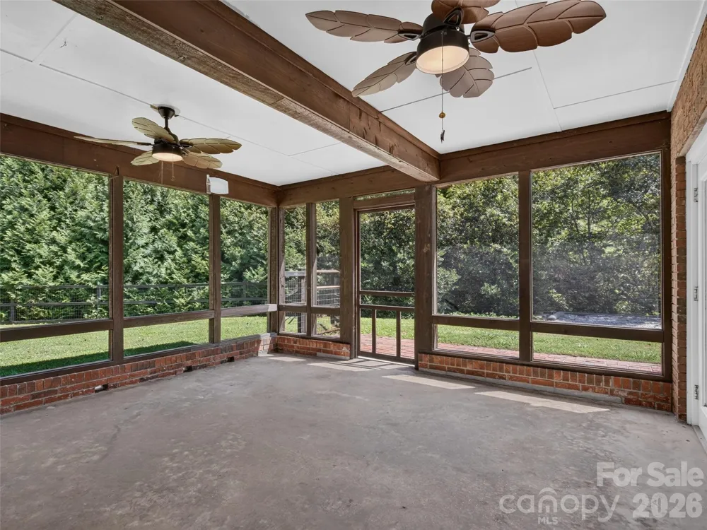 73 Redwood Street Brevard, NC 28712