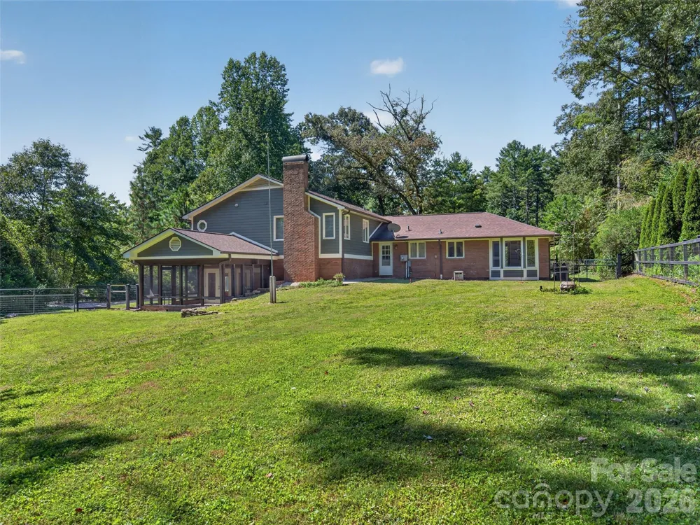 73 Redwood Street Brevard, NC 28712