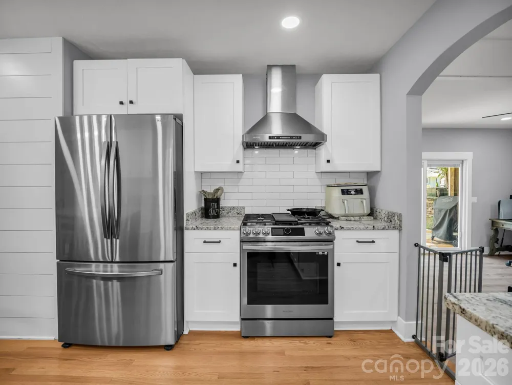 3208 Florida Drive Hendersonville, NC 28792