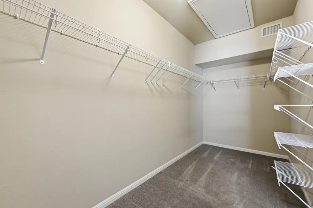 4032 Mather Kyle, TX 78640