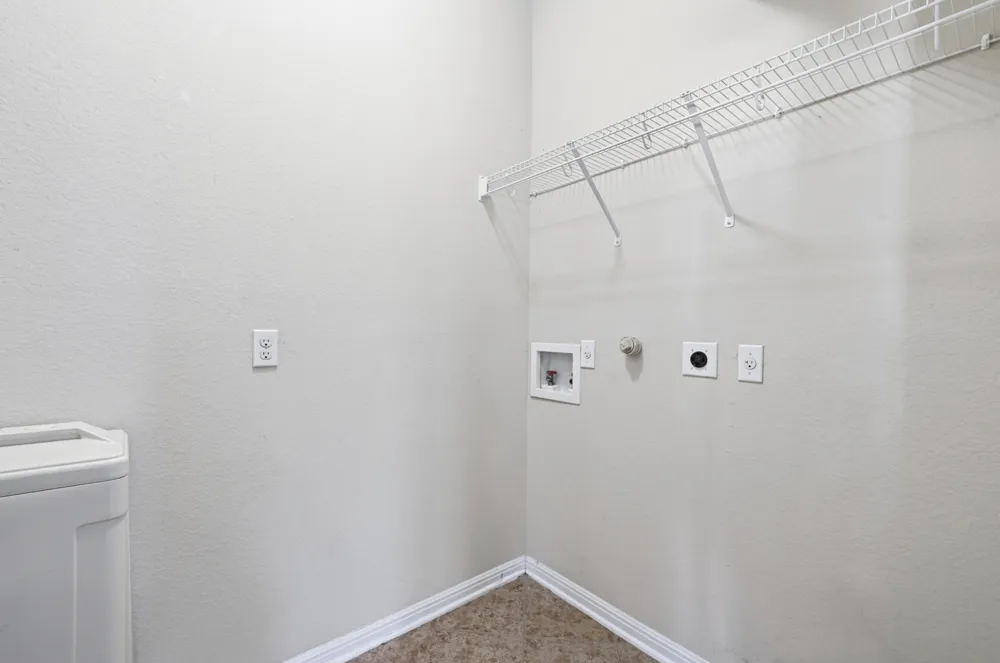 4032 Mather Kyle, TX 78640