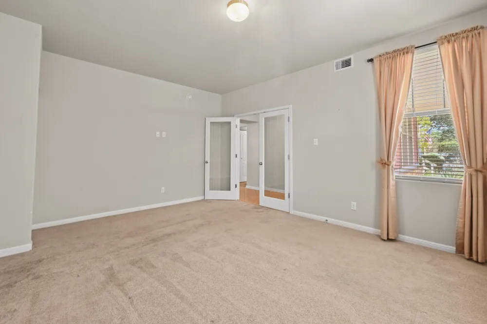 4032 Mather Kyle, TX 78640