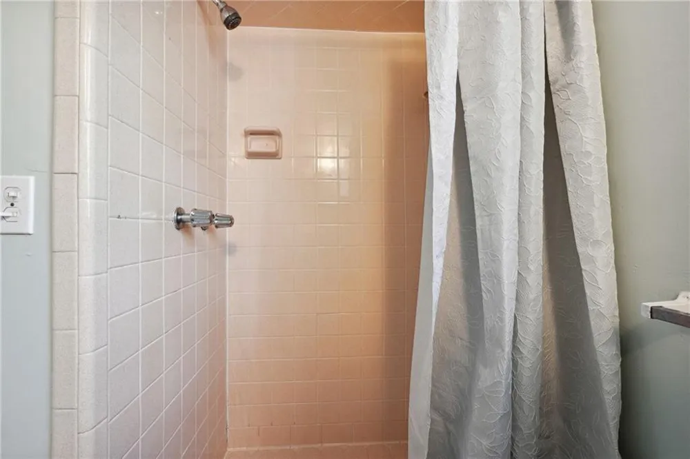 2073 E Roxboro Road NE #B Brookhaven, GA 30324
