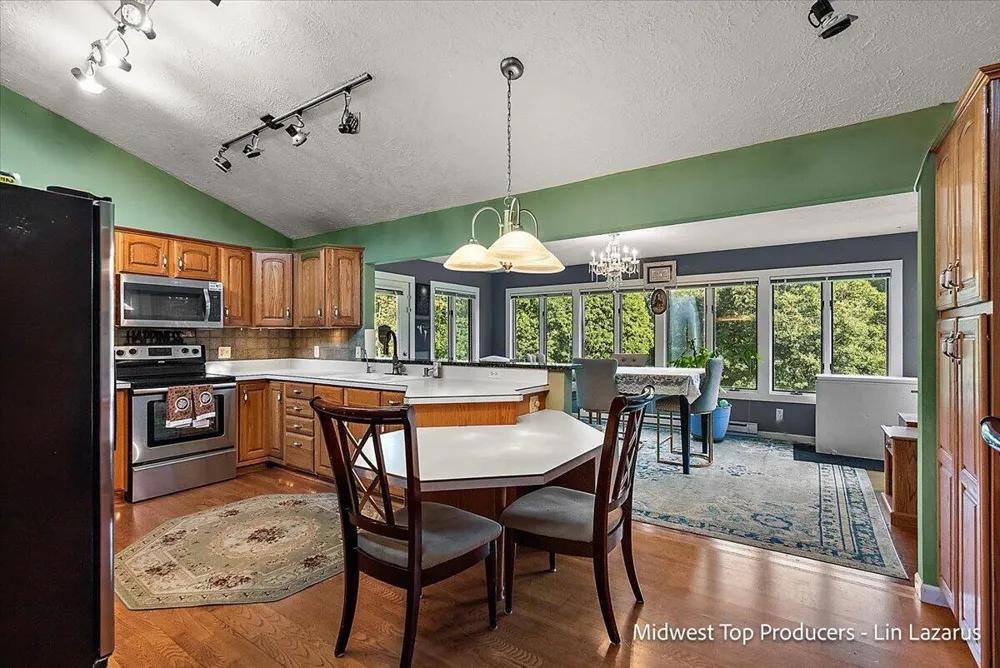 11152 Southbrook Drive Ceresco, MI 49033